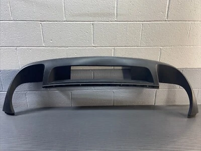 Cubierta inferior del parachoques trasero Volkswagen Touareg 2011-2014 3,0 L TDI FABRICANTE DE EQUIPOS ORIGINALES *NOTA* Foto 1 de 4