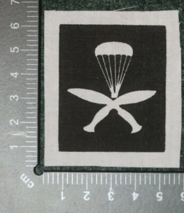 BRITISH ARMY GURKHA AIRBORNE PARACHUTE PRINTED CLOTH FORMATION ARM PATCH BADGE - Picture 1 of 1