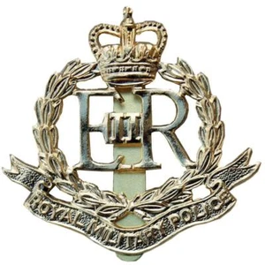 ROYAL MILITARY POLICE RMP BRASS METAL CAP BADGE BRITISH ARMY - Picture 1 of 1