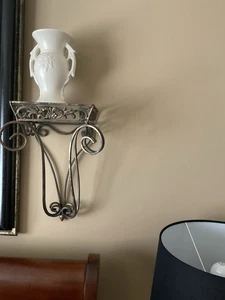 Juego de 2 estantes de metal y vidrio para interiores de hogar NEGRO CON cuerda trenzada dorada - Imagen 1 de 3