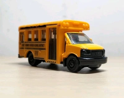 Matchbox 2010 GMC School Bus Fort Summer Unified School District (Loose) 1:64 - Image 1 of 4