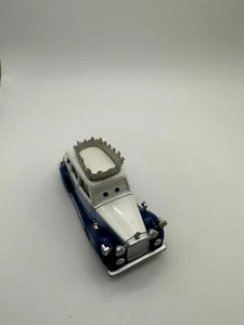 Disney Pixar Cars The Queen Deluxe pressofuso 1:55 posta combinata - Foto 1 di 6
