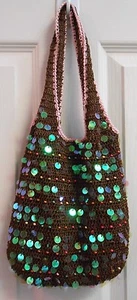 Girl's Purse Brown Pink Knit Look with beads ADORABLE GUC Lightweight Good Deal! - Picture 1 of 1