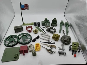 GI Joe 33 pezzi e pezzi vintage - Foto 1 di 3