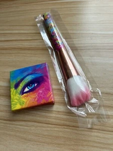 Glamour Dolls XOXO Lisa Frank Blush Brush Unicorns & Hearthrob Matte Eyeshadow - Picture 1 of 3