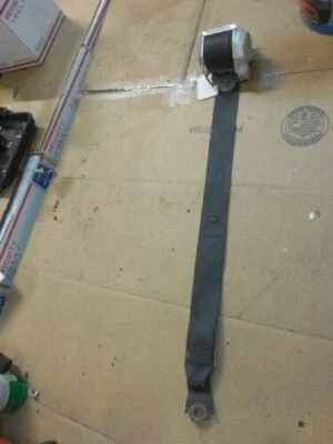 Задний центральный ремень безопасности в сборе подходит для Mitsubishi Galant 2004 2005 2006-10 - Изображение 1 из 4