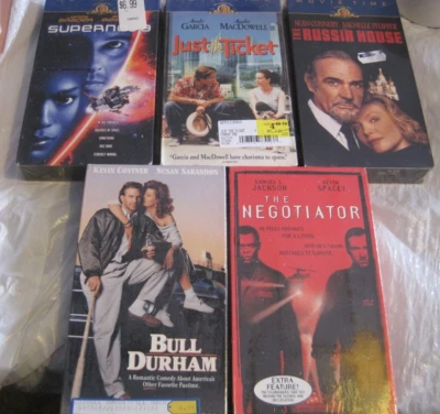 NEW LOT 5 VHS MOVIES W/WATERMARKS-Negotiator/RUSSIA HOUSE/BULL DURHAM/SUPERNOVA Foto 1 de 2