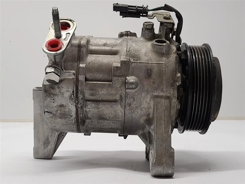 2013-2020 BUICK ENCLAVE 3.6L AC Compressor 13-20 84338709        - Image 1 of 4