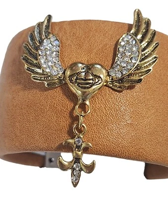 Brazalete Brazalete Corazón Alado Tono Dorado con Estrás de Abeja Aspecto Cuero 1 5/8"x7" Foto 1 de 4