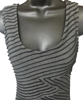 Vestido Forever 21 para mujer talla pequeña negro a rayas elástico ceñido al cuerpo Foto 1 de 4