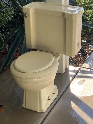 Vtg Mid Century Manchu Yellow Porcelain Complete Toilet Cover