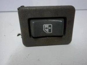 99 INTERRUPTOR DE CONTROL VENTANA TRASERA IZQUIERDA BRAVADA 96782 - Imagen 1 de 2