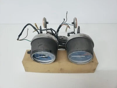 Conjunto de bocina soporte de montaje de velocímetro de racimo calibre Honda XL350 1976 fabricante de equipos originales Foto 1 de 4