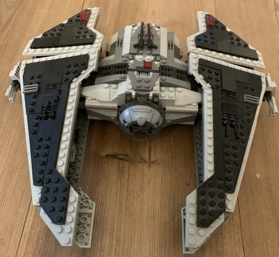 LEGO Star Wars 9500 Sith Fury-Class Interceptor –mit Anleitung ohne Mini Figuren - Bild 1 von 4