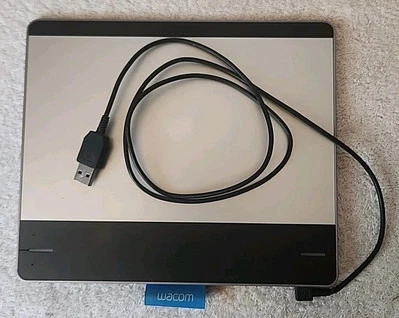 WACOM CTL-480 INTUOS Pen Tablet Working No Pen Needs Cord See Pics - Image 1 of 4