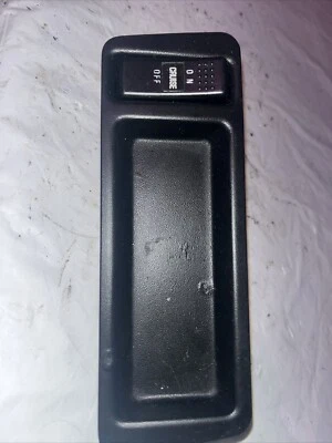 1990-1994 Mitsubishi 3000GT cruise control switch black plastic tray G3 Foto 1 de 4