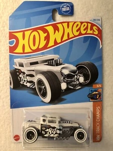 Hot Wheels 2024 Factory Set Treasure Hunt HW Track Champs Bone Shaker weiß - Bild 1 von 6