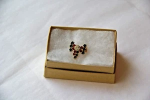 Christmas Rhinestone Lapel Pin Bow Adorable great Gift Vintage New - Picture 1 of 3