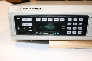Motorola Astro XTL5000 800 MHz Digital P25 Consola Base Estación L20URS9PW1AN - Imagen 1 de 16