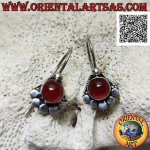 Orecchini Argento 925‰ corniola tonda cabochon contornata da borchie sotto e pal - Foto 1 di 4