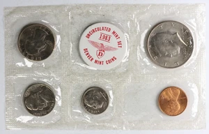1983 US Mint 10 Coin Uncirculated Set P & D Flat Packs - Picture 1 of 4