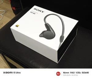 SONY Sealed In-Ear Headphones IER-M9 - Picture 1 of 4