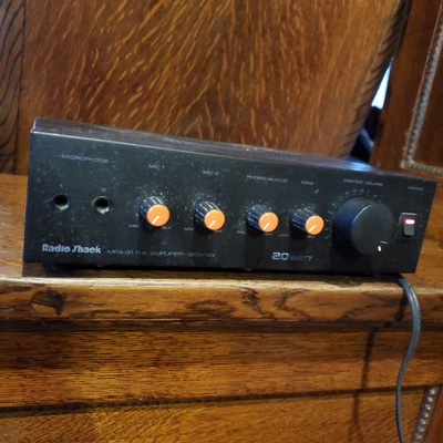 Radio Shack MPA-31 20 Watt PA Amplifier Model 32-2041 120V/12V (Tested for power - Image 1 of 4