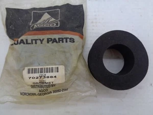 AGCO GROMMET - 70273884 BX6 - Picture 1 of 3