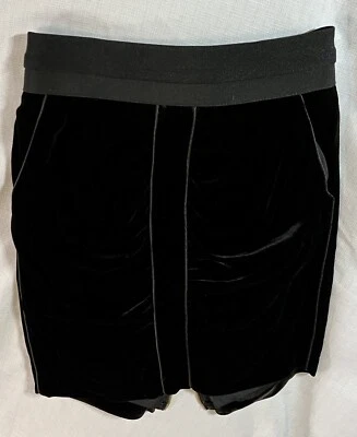 Falda BCBG Max Azria Negra Imitación Terciopelo Bolsillos Talla 4 Cóctel Cremallera Dorada Foto 1 de 3