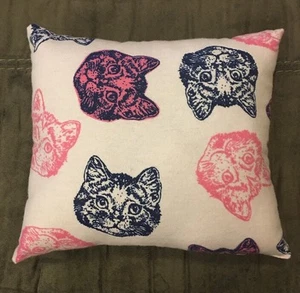 Beautiful Handmade Fleece Kitty Cat Head Accent - Throw Pillow 10" x 8" - Picture 1 of 1