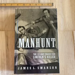 Abraham Lincoln 2 Book -RARE- Reader’s Digest Instr. Ed. - Manhunt 1st Ed/print - Picture 1 of 18