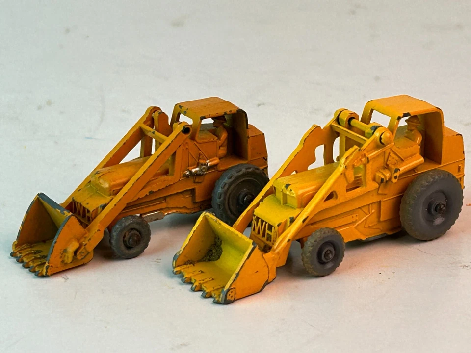 Matchbox Gray Wheel No. 24 Weatherhill Excavator, Metal and Plastic Wheel - Image 1 of 4