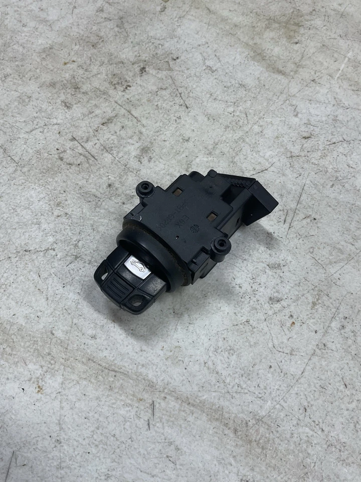 BMW 528i XDrive 2010 interruptor de encendido llavero fabricante de equipos originales usado Foto 1 de 4