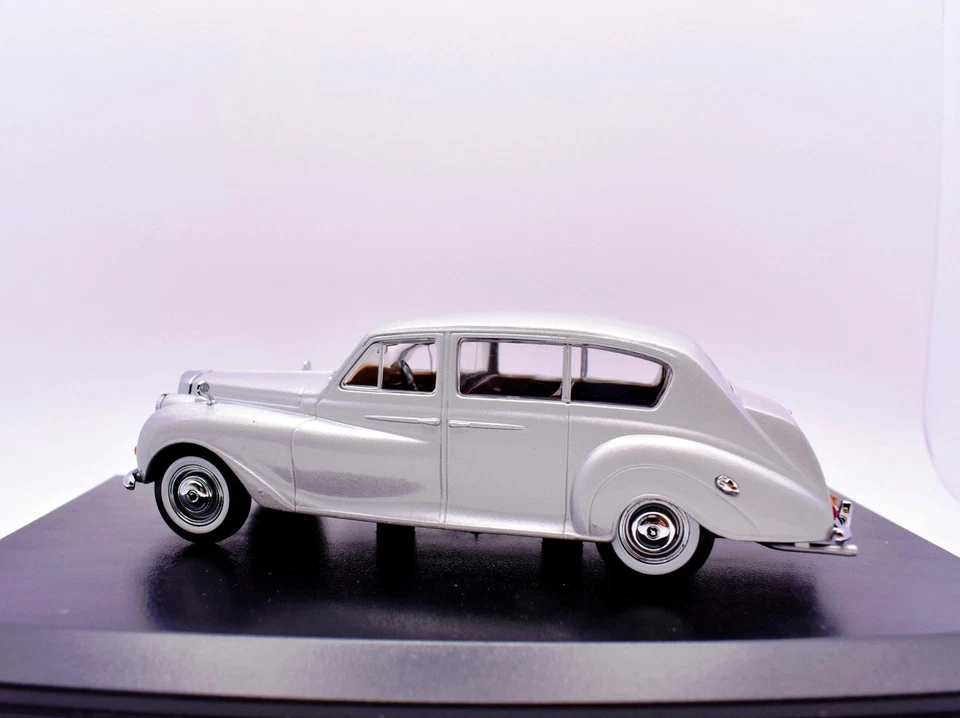 Modellino auto scala 1:43 Austin princess modellismo statico epoca collezione - Immagine 1 di 4