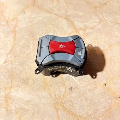 FIAT DOBLO CARGO 16V MULTIJET 2006-2010 HAZARD + REAR FOG SWITCHES - image 1 of 4