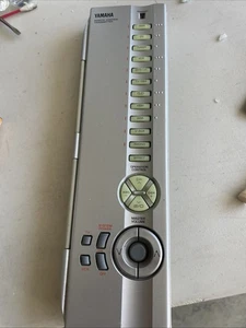 Transmisor de control remoto Yamaha RAV180 V268670 probado funciona - Imagen 1 de 10