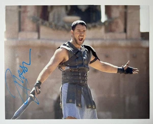 Signed RUSSELL CROWE Maximus Gladiator 11"X14" Photo Genuine EXACT PROOF/COA - Picture 1 of 5