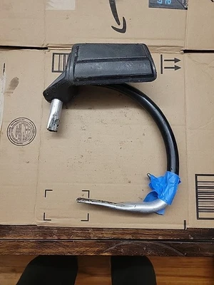 Motosierra Craftsman 358.352070 2,0/14" OEM mango de transporte con tornillos Foto 1 de 3