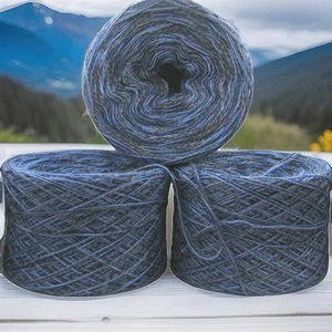 3 Bobbel 4 fädig 1500 m Häkeln, Stricken 1kg 65 Euro - Bild 1 von 1