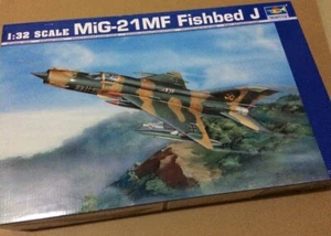 Cama de pescado Trompeter 1/32 02218 MIG-21MF J - Imagen 1 de 1