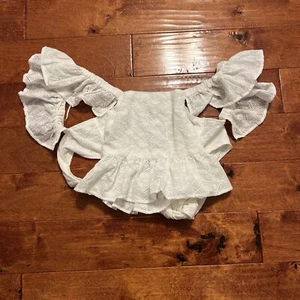 Tie Waisted Blouse V-Neck Crochet Short Sleeve XS NWOT $40 Francesca’s Boutique - Picture 1 of 5