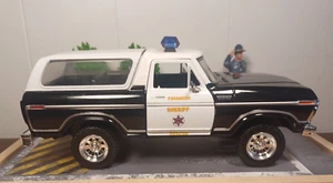 1978 MotorMax 1/24 Scale Ford Bronco Los Angeles County Sheriff Paramedic Rescue - Picture 1 of 5