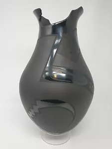 Ceramica Mata Ortiz firmata da Lydia Quezada nero su nero scolpito Pueblo Olla - Foto 1 di 24