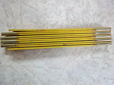 Lot ancien de 2 mètres pliants en bois et métal - Photo 1/4