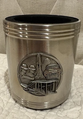 Placa conmemorativa de aviación Coozie de bebidas aisladas de metal nueva sin etiquetas Foto 1 de 4