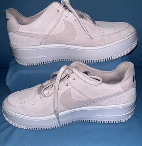 Nike Air Force 1 Pink Sage Low Particle EUC Womens SZ 9.5 sneakers AR5339-604 - Imagen 1 de 14