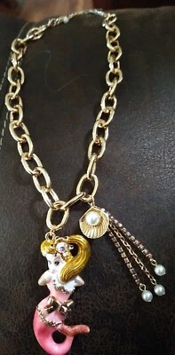 Collar Betsey Johnson Control de Crucero Sirena y Concha Foto 1 de 3