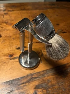 Chrome Muhle Safety Razor and Gillete Art of Shaving Brush Set (Never Used) - Picture 1 of 7