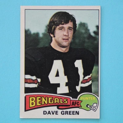 1975 Topps Football #394 Dave Green RC - Excellent Condition - Image 1 of 2
