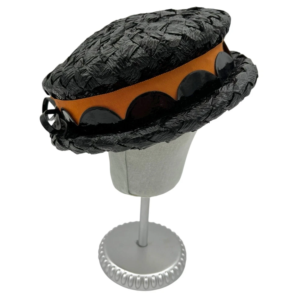 Vintage 1950s Union Made Tailored Raffia Straw Hat Black Pleather Scalloped Band - Image 1 of 4